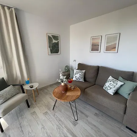 Apartamerica 471, Gartenwohnung, Pool, 150 M Zum Strand, Americas شقة
