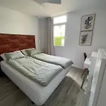 Daire Apartamerica 471, Gartenwohnung, Pool, 150 M Zum Strand, Americas